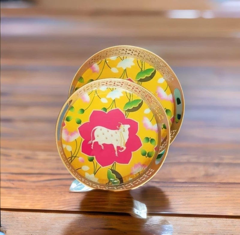 G K EXCLUSIVE™ Round Metal Tray with Pichwai Art of Nandi | Cow Pichwai Tray | Best for Home Decor, Wedding Gift, Diwali Gift and Multiuse | High Glossy Raisen Work (Randaom Color & Design) (10") - Image 3