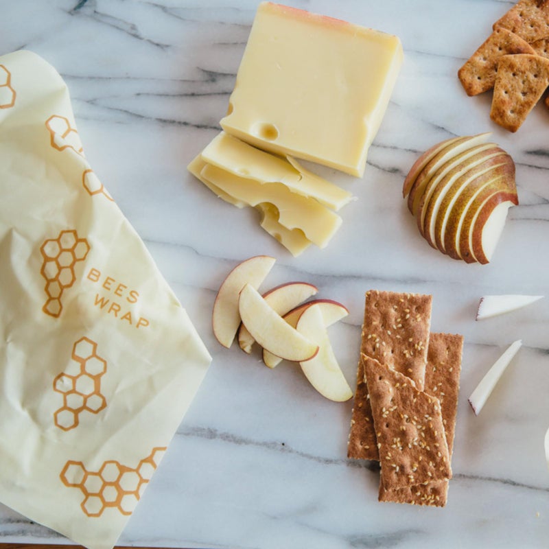 Bee's Wrap Beeswax Wraps for Food - Assorted 5 Pack of Beeswax Wraps - 2 Large & 3 Medium Wrap - Made in USA Reusable Natural Food Wrap - Honeycomb Print - Image 3
