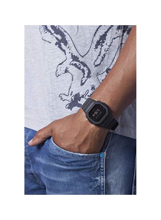 كاسيو ساعة رقمية ضد الماء طراز DW-5600BB-1ER رجال - Image 5