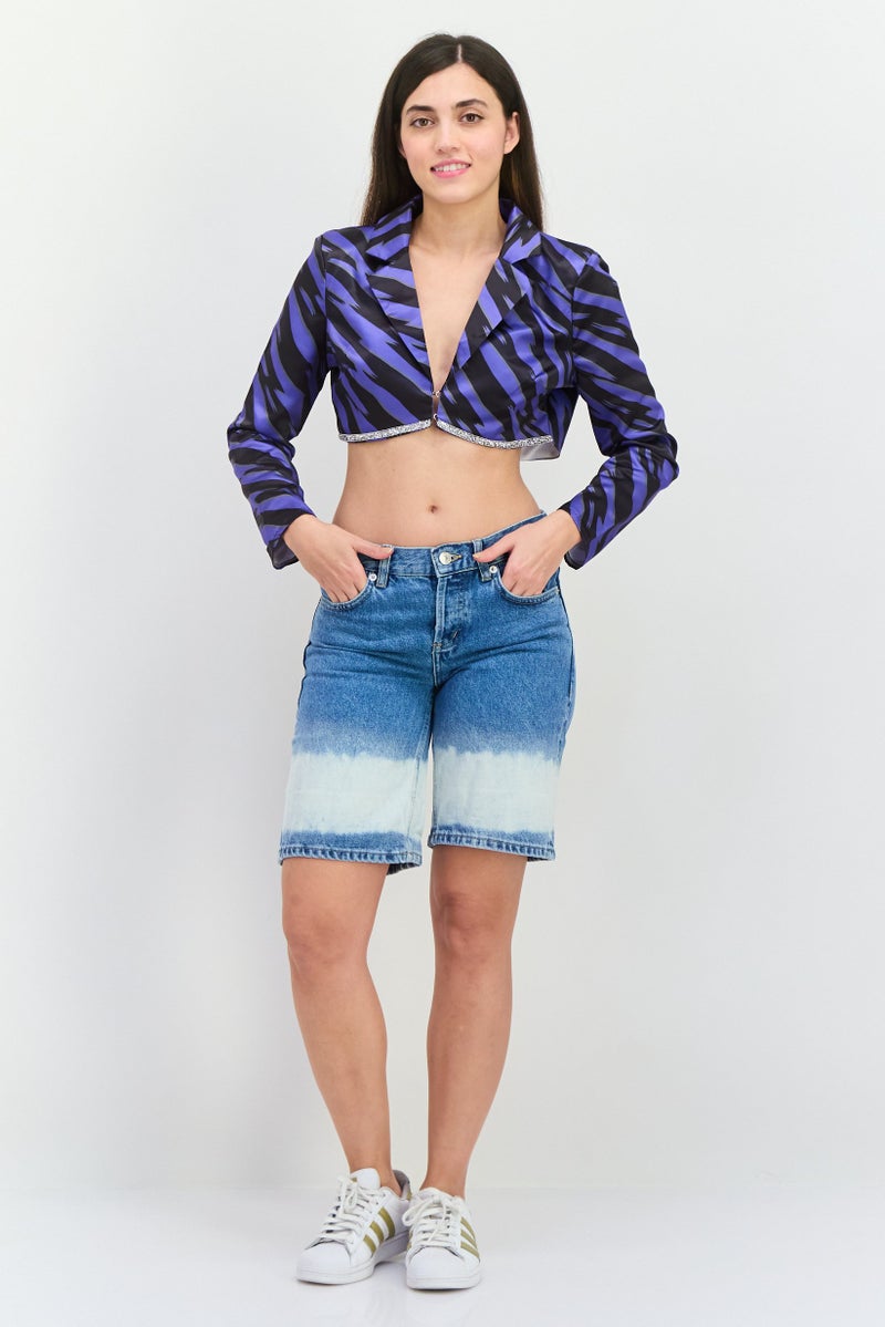 I SAW IT FIRST Women Regular Fit Absract Print Cropped Blazer, Black - Image 4