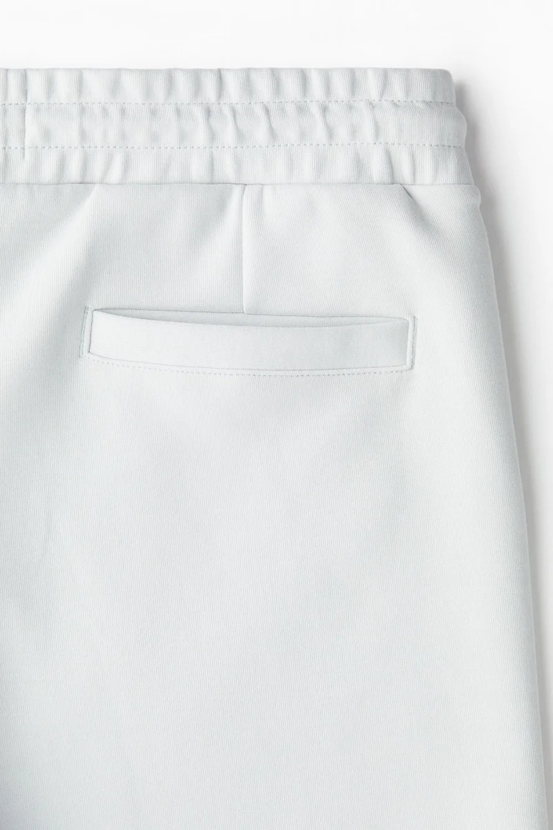 اتش اند ام سويت شورت بقصّة عادية