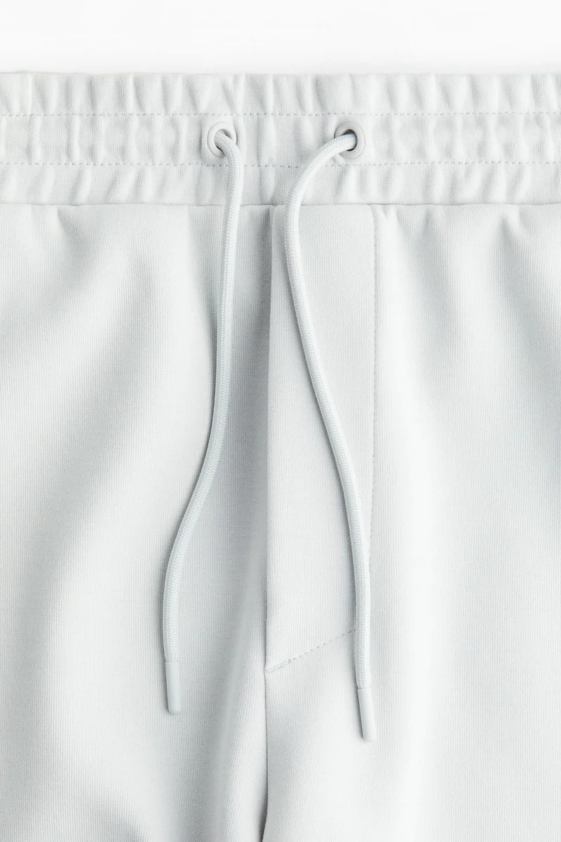 اتش اند ام سويت شورت بقصّة عادية