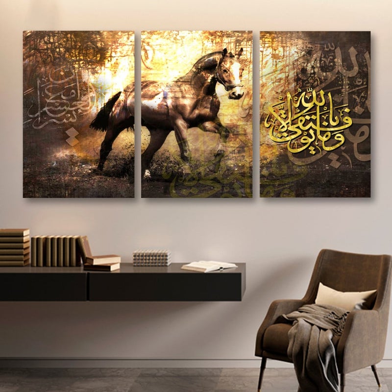 ماركتنا ثلاث لوحات قماشية مودرن بتصميم حصان مع برواز مجوف مقاس (90×40) ثلاث قطع - Image 1