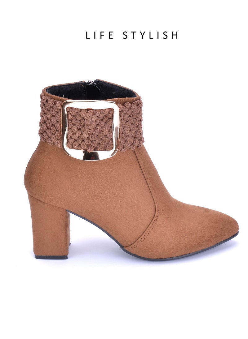 R-7 An Elegant Suede Heeled Boot By Buckle Strap - Havan