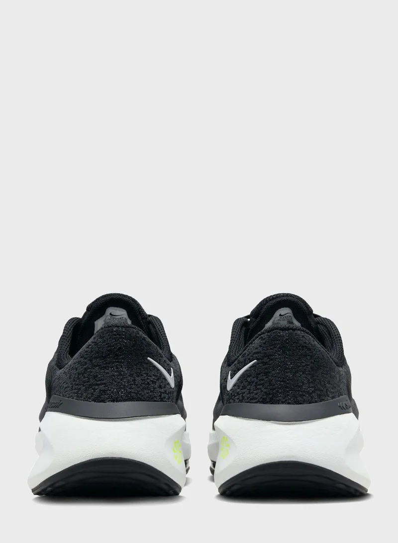 Nike Versair