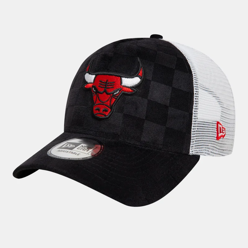 NEW ERA Men's NBA Chicago Bulls 9FORTY Trucker Cap