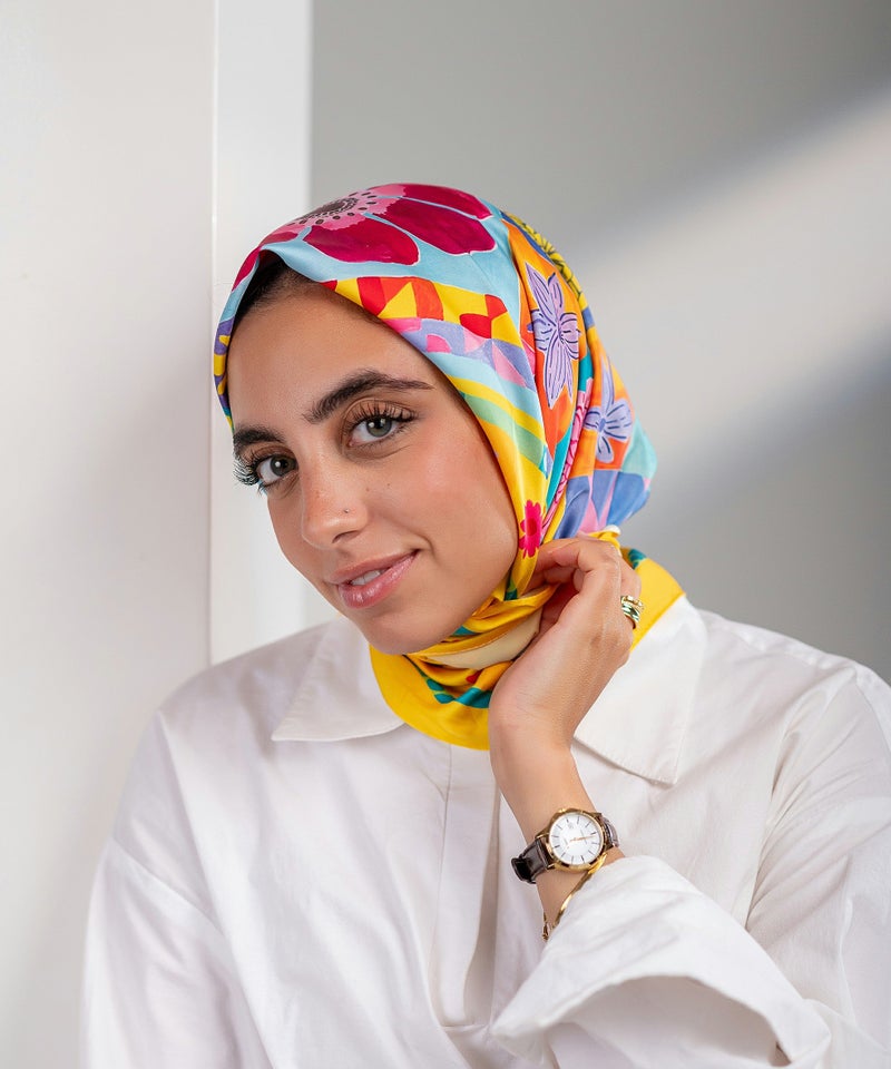 كايان طرحة ساتان أرماني كرنفال ساتان مربعة بتصميم مميز - متعدد الألوان - Image 1