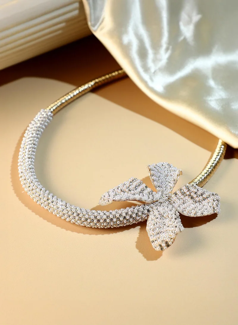 SOHI SOHI Women's The Bling-Petalia Statement Necklace For Evening Wear | California  Colour | Alloy Material | Lobster Clasp Closure | Artificial Stone Necklace | Statement Necklace For Women & Girls