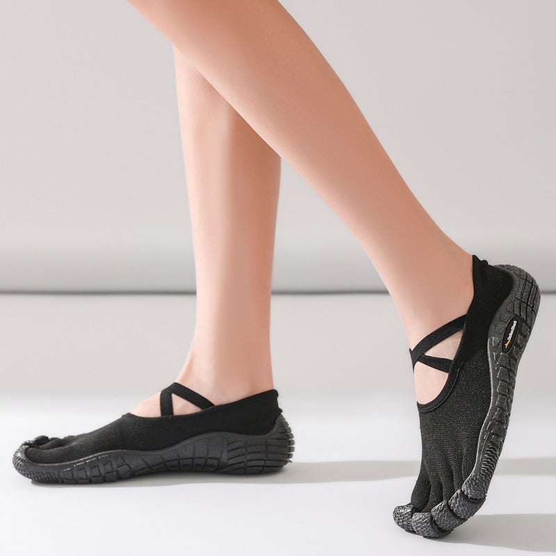 Generic Goren Shark Indoor Quiet Fitness Shoes Non-slip Soft Bottom Yoga Shoes Dancing Exercise Breathable Light and comfortable Training Five-finger Shoes black black [X lace five finger shoes]] 