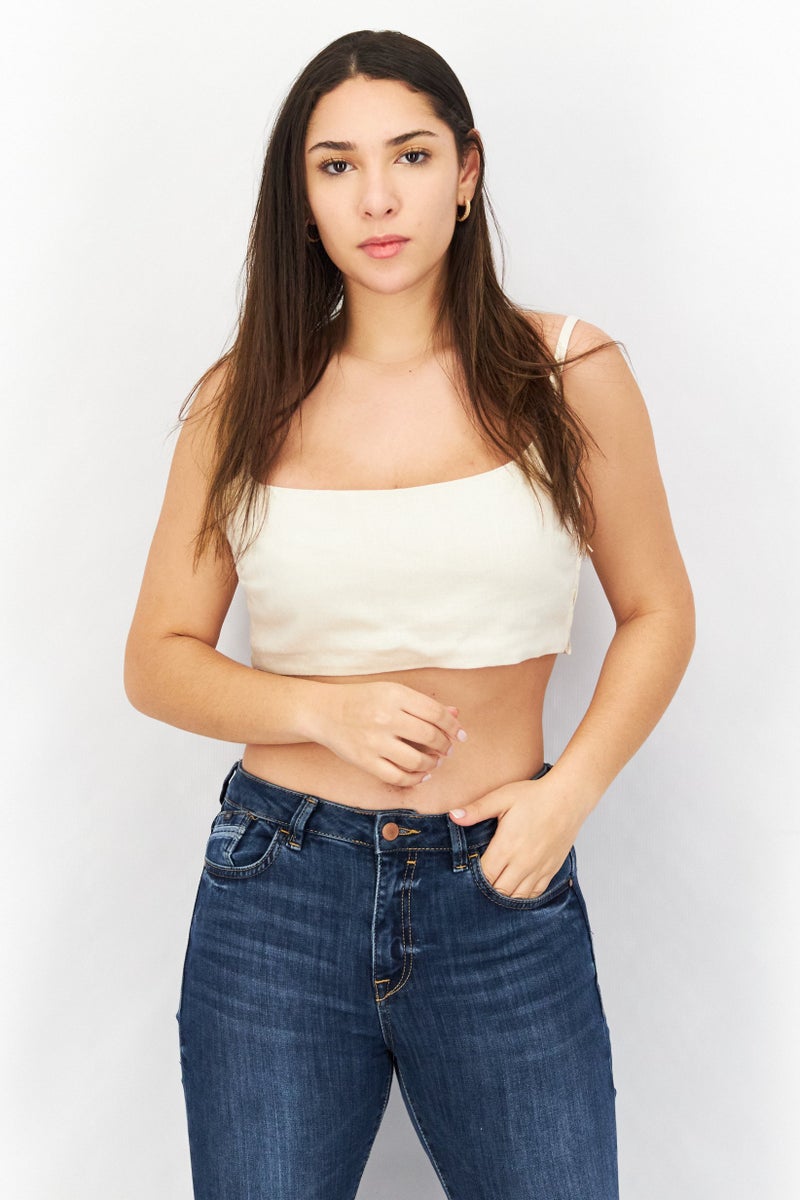 ASOS توب قصير بلا أكمام على شكل حرف U للنساء، كريمي - Image 1
