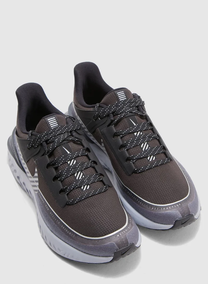 Nike Legend React 2 Shield