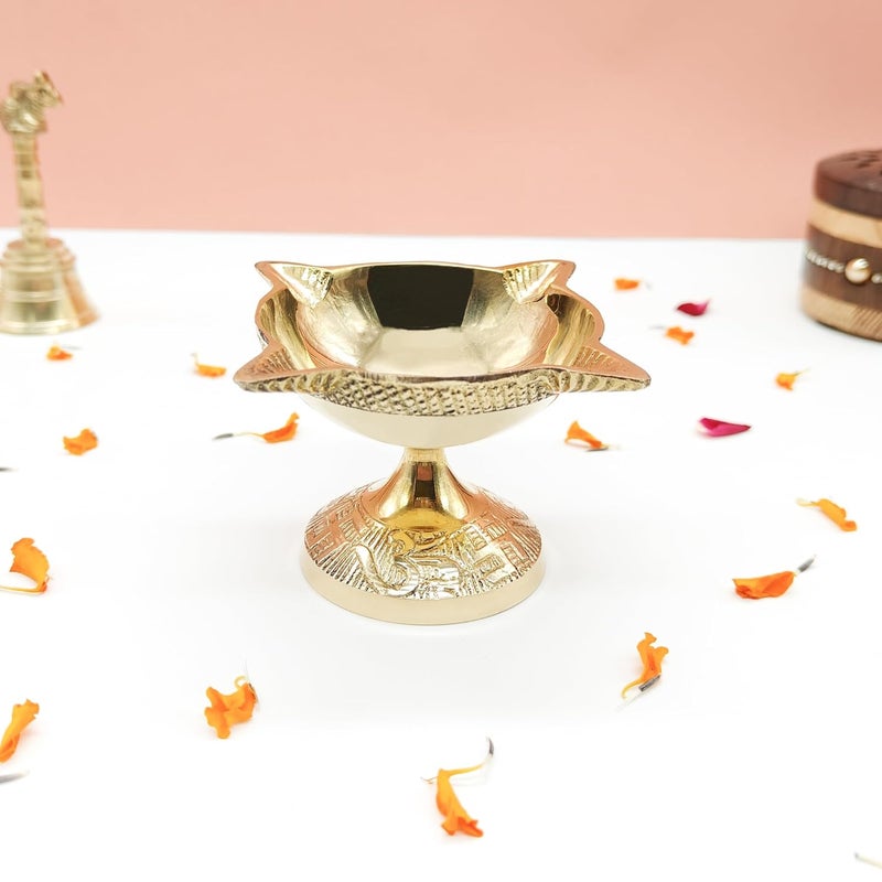 DOKCHAN DOKCHAN 4 Face Brass Diya for Pooja Mandir Diwali Festival Oil lamp Diya for Daily PoojaDiwali Pooja Charmukhi Diya for Pooja Size 7cm Pack of 01 - Image 1