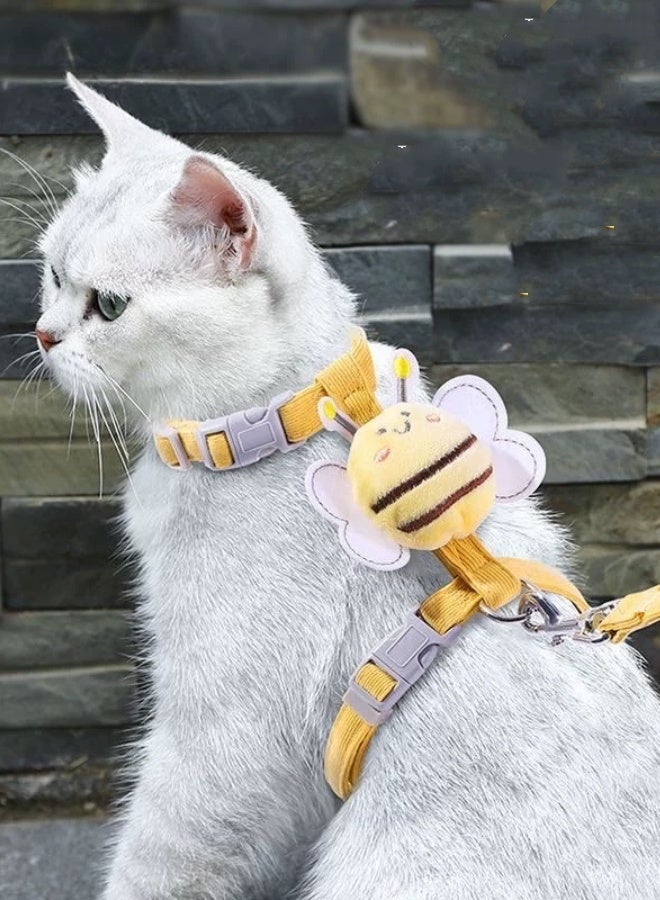 مجموعة حزام وسوار للقطط للسير في الهواء الطلق، حزام القطط المضاد للهروب مع تصميم نحلة لطيف، قابل للتعديل ومرن، حزام شكل حرف H للقطط الصغيرة، مناسب للقطط المتوسطة أو الكبيرة. - Image 2