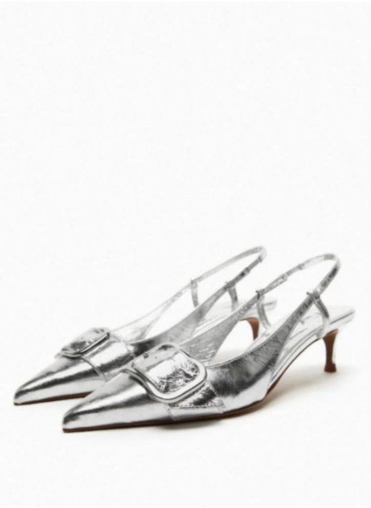 Generic - Silver pointed high heels - Image 1