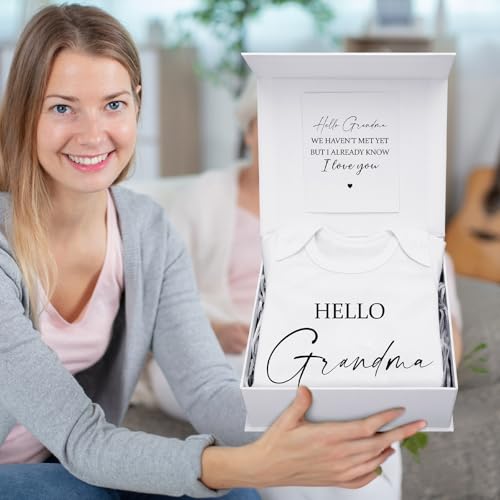 Shyyween 4 Pcs Pregnancy Announcement for Grandma, Hello Grandma Baby Bodysuit, Hello Grandma Pregnancy Reveal Card Baby Reveal Gift Box Baby Announcement Gifts Set for Grandma - Image 5