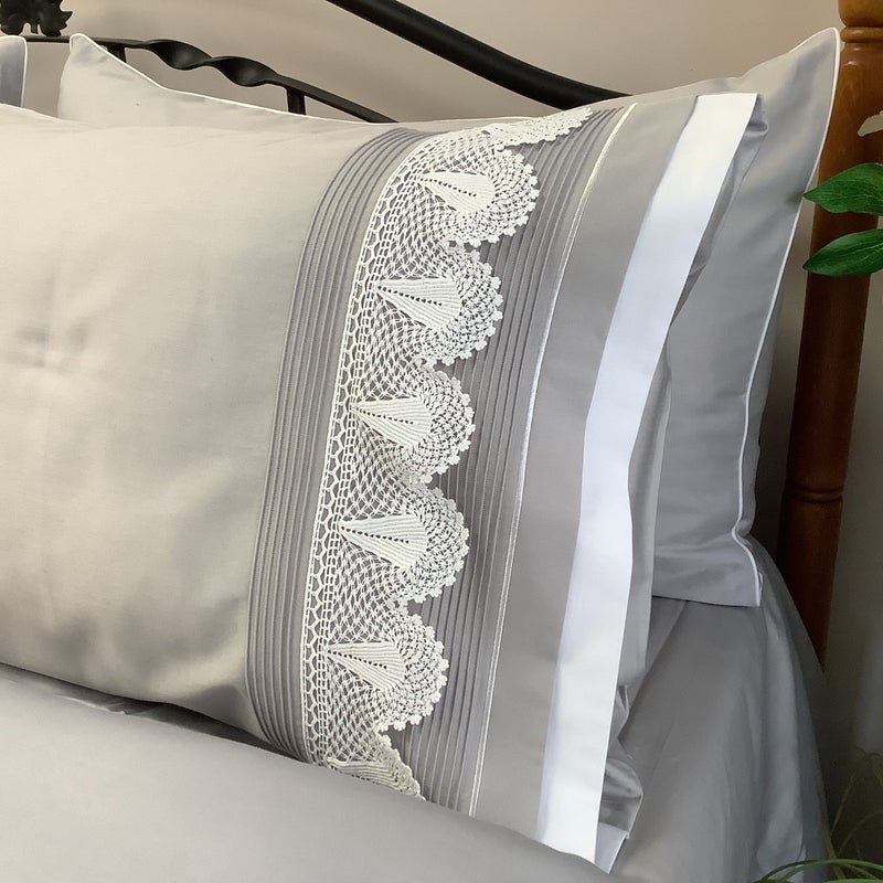 Oya Home Lace Duvet Cover Set - 6 Pieces  - Image 3