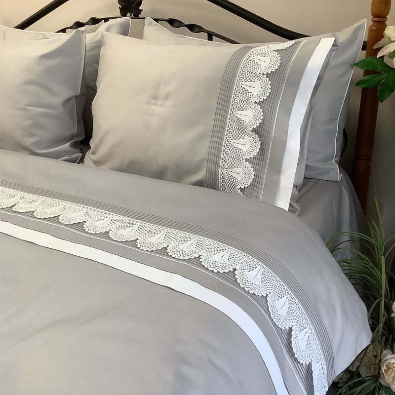 Oya Home Lace Duvet Cover Set - 6 Pieces  - Image 2