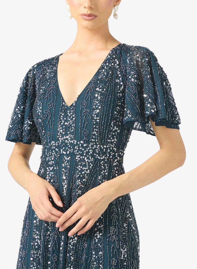 بيوت فستان ماكسي لاميا مزين بياقة على شكل حرف  وترتر - Image 3