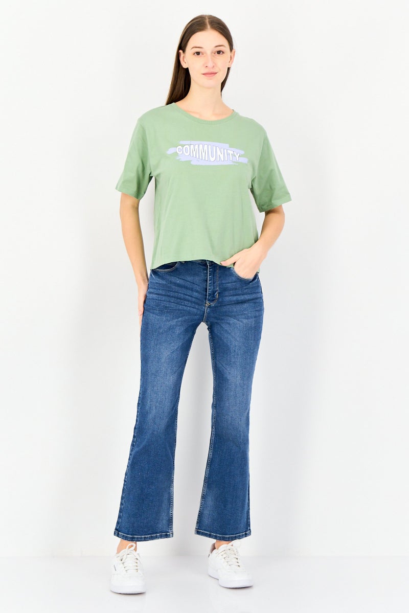 Levi's تي شيرتات جرافيك قصيرة الأكمام من ليفيس × ديبيكا بادوكون للنساء، أخضر - Image 4