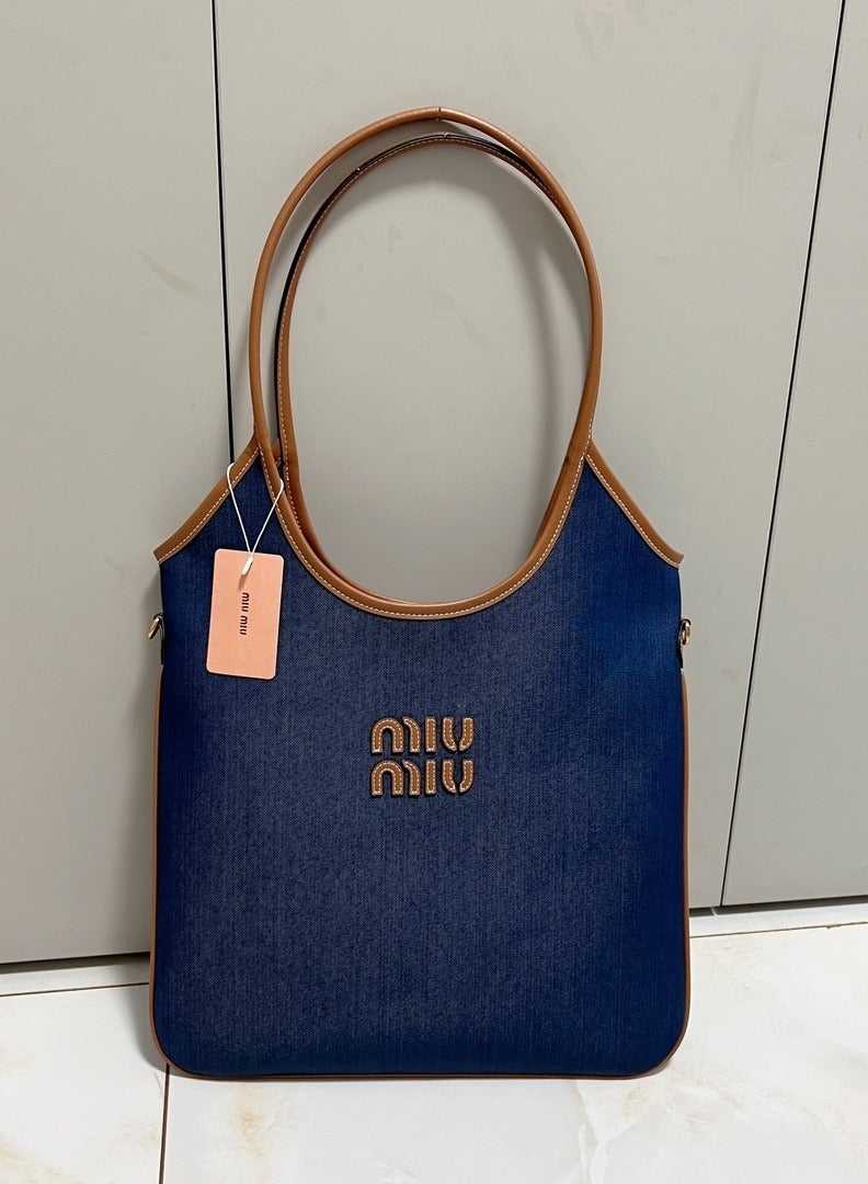 Miu Miu Women's Lightweight Large Capacity Shoulder Bag 35x40cm - Image 1