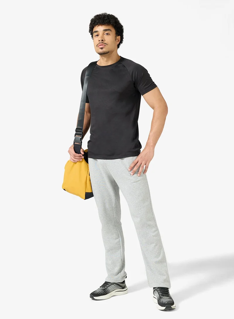 فورورد ملابس رياضية