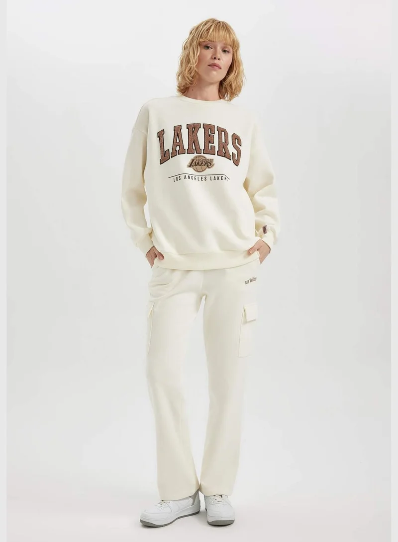 DeFacto Woman NBA Los Angeles Lakers Licenced Oversize Fit Crew Neck Long Sleeve Knitted Sweatshirt