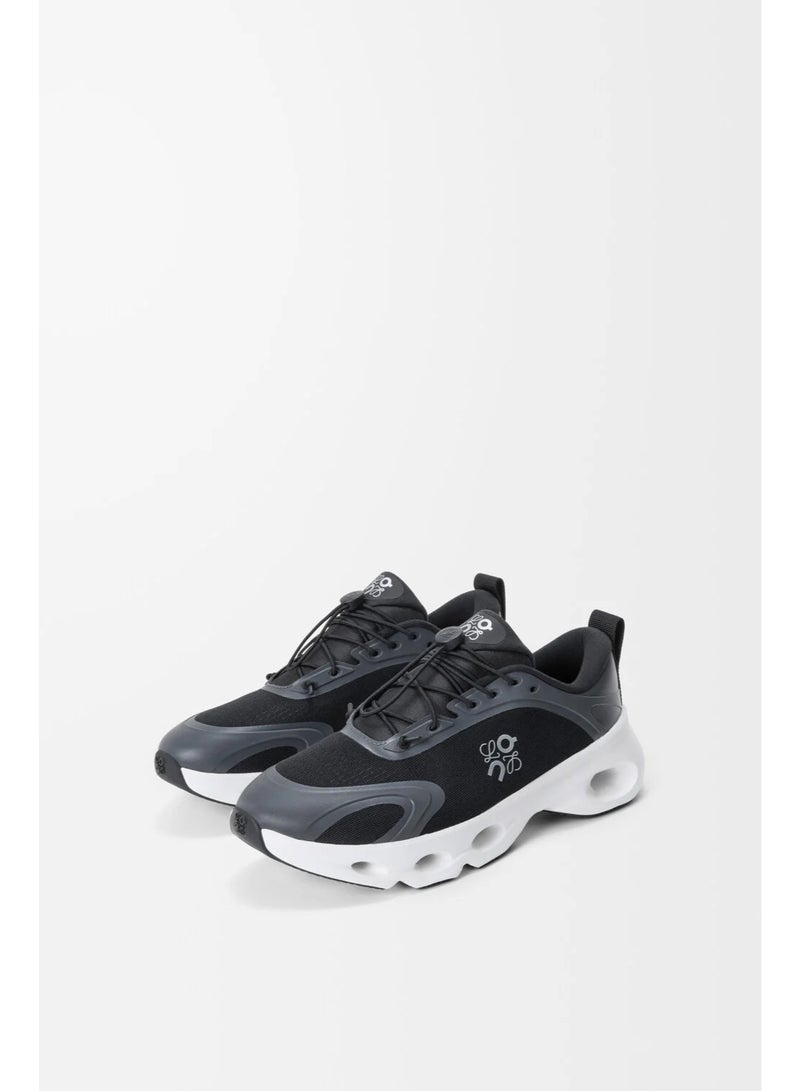 On Running Cloudsolo LOEWE Unisex Sneakers, Black/White - Image 1