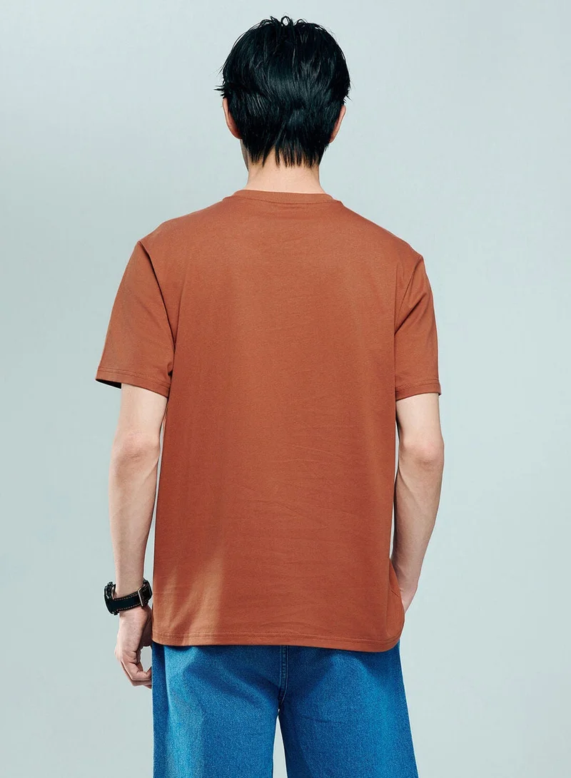 GIORDANO  Men's Crew neck Short Sleeve Print Tee | Online Exclusive for Men | Best Price UAE