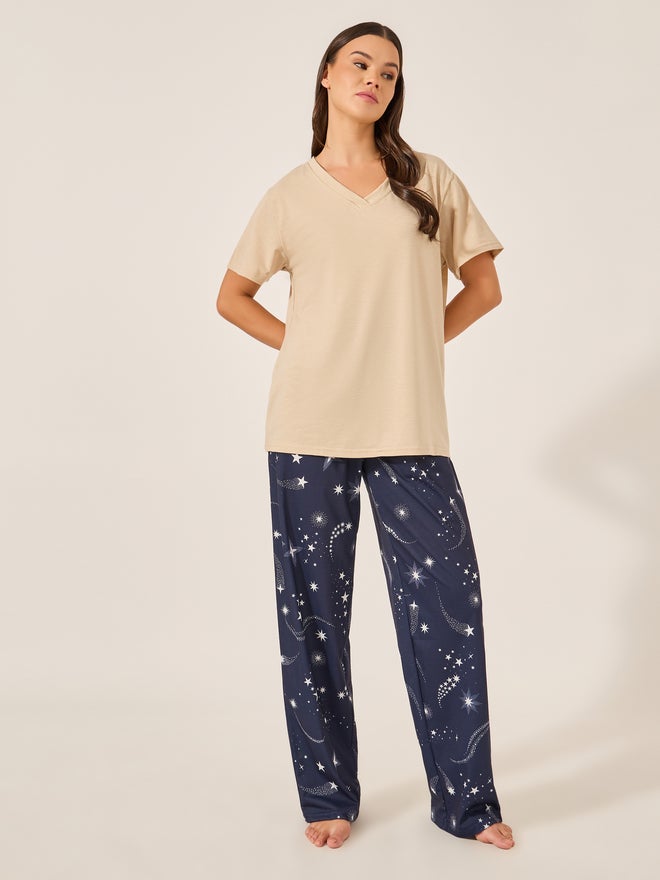 Styli Styli Unwind V-Neck Texture Tee and AOP Star PJ Set  - Image 1