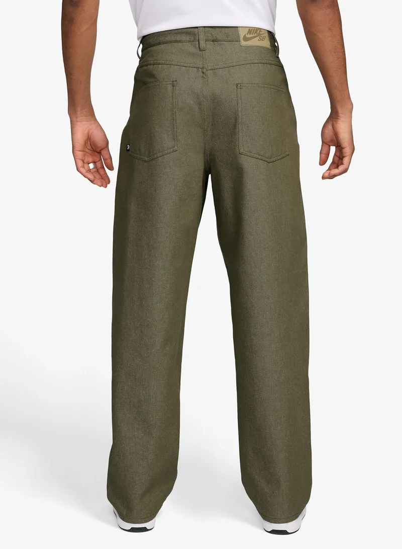 نايكي سروال رياضي بشعار أساسي