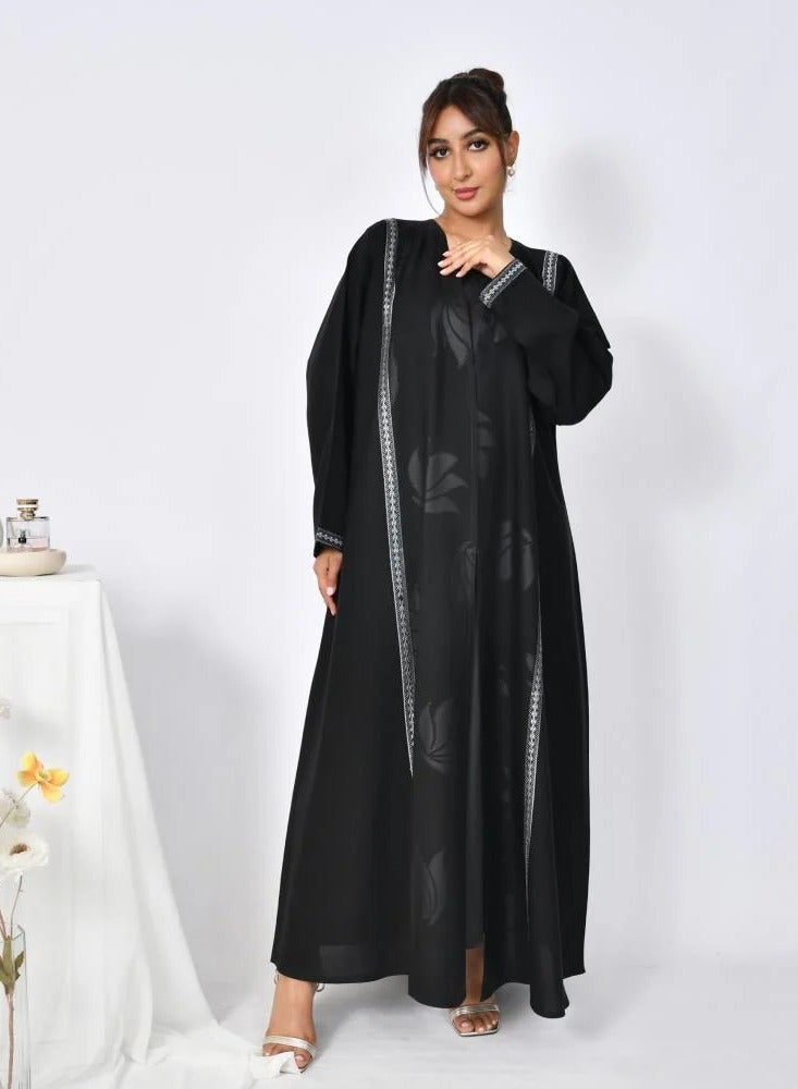 beyond abaya Black wrap abaya with a flared design, made of two fabrics, decorated with a tulle - Image 5