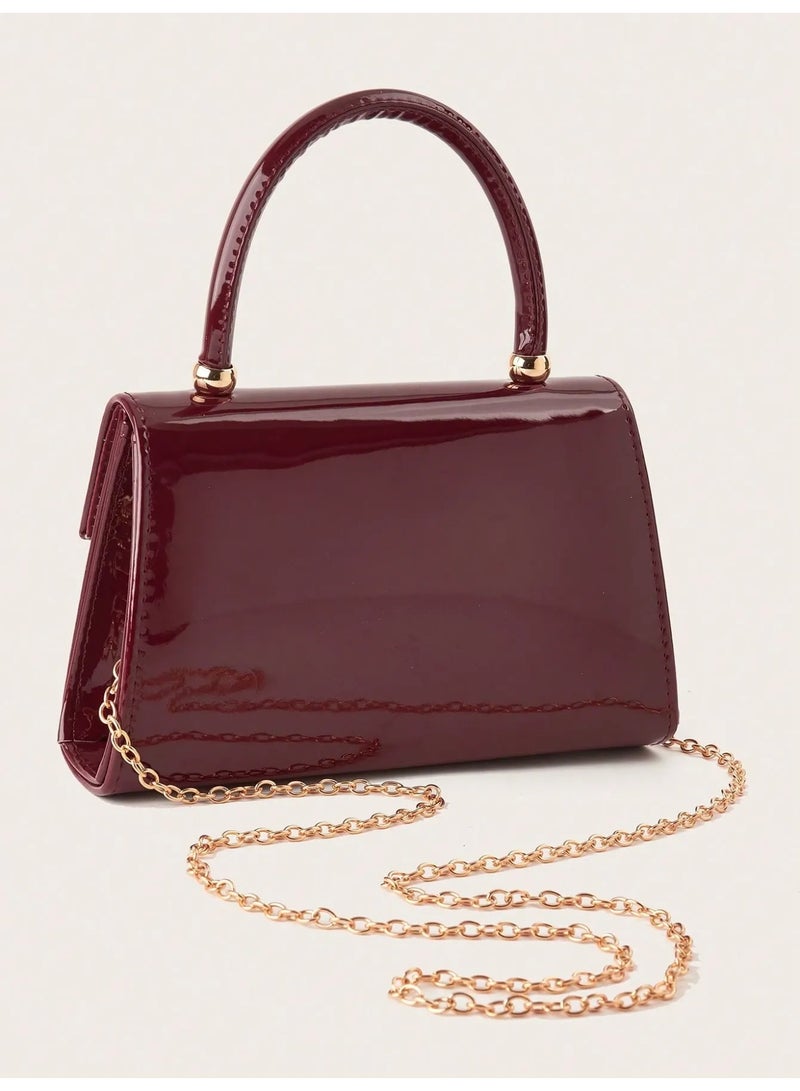 Elegant Women’s Burgundy Handbag with Glossy Finish and Luxurious Handle – Sophisticated Evening Clutch Perfect for Weddings, Engagements, Eid, and Special Occasions - Image 5