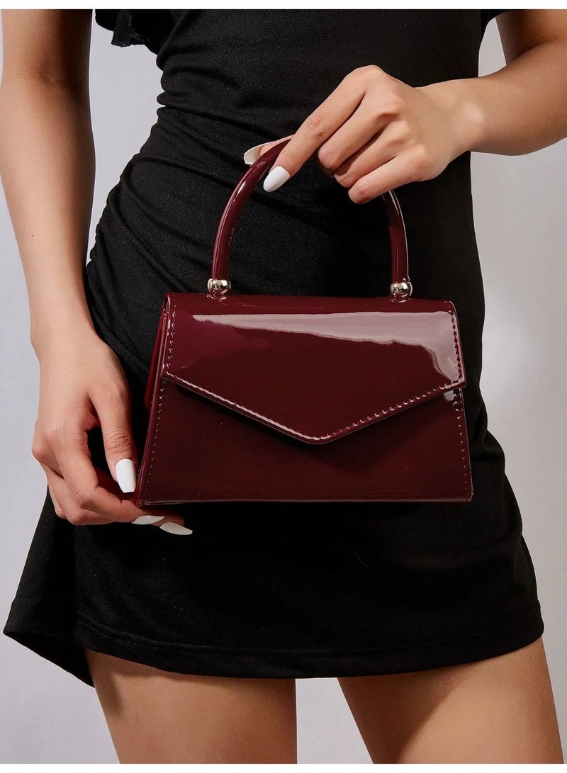 Elegant Women’s Burgundy Handbag with Glossy Finish and Luxurious Handle – Sophisticated Evening Clutch Perfect for Weddings, Engagements, Eid, and Special Occasions - Image 2