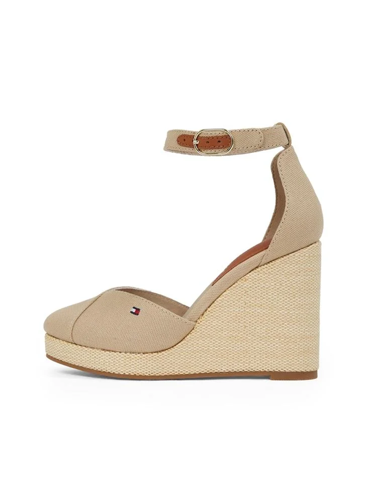 تومي هيلفيغر Closed Toe Wedge Espadrilles