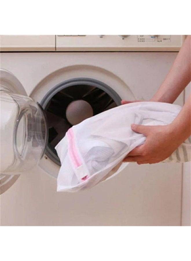 Premium Mesh Laundry Bag for Socks, Underwear, and Delicate Lingerie - Durable Washing Machine Protection Net with Smart Zipper, Optimal Soap Flow, and Large Size 39x30 cm - Image 3