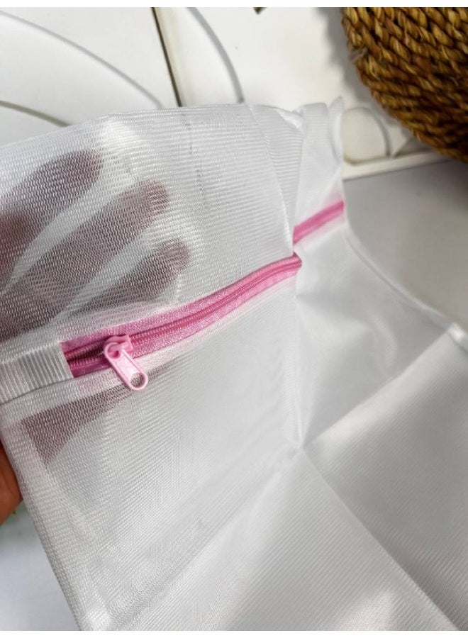Premium Mesh Laundry Bag for Socks, Underwear, and Delicate Lingerie - Durable Washing Machine Protection Net with Smart Zipper, Optimal Soap Flow, and Large Size 39x30 cm - Image 5