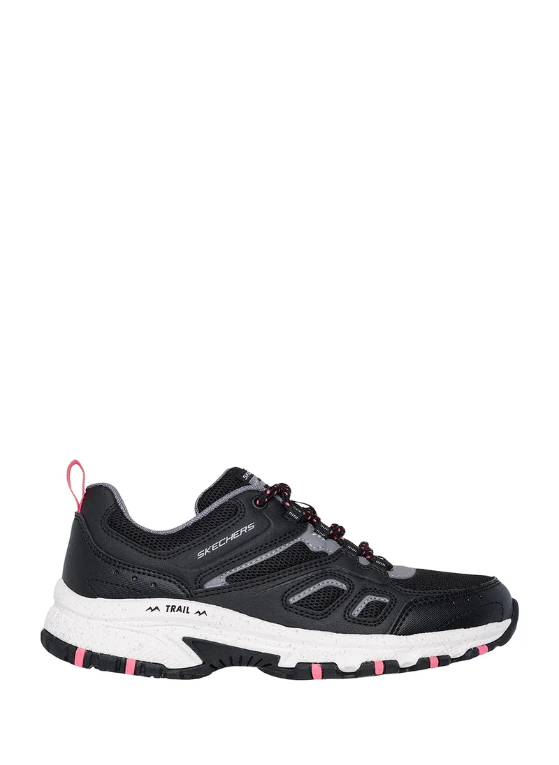 SKECHERS Hillcrest