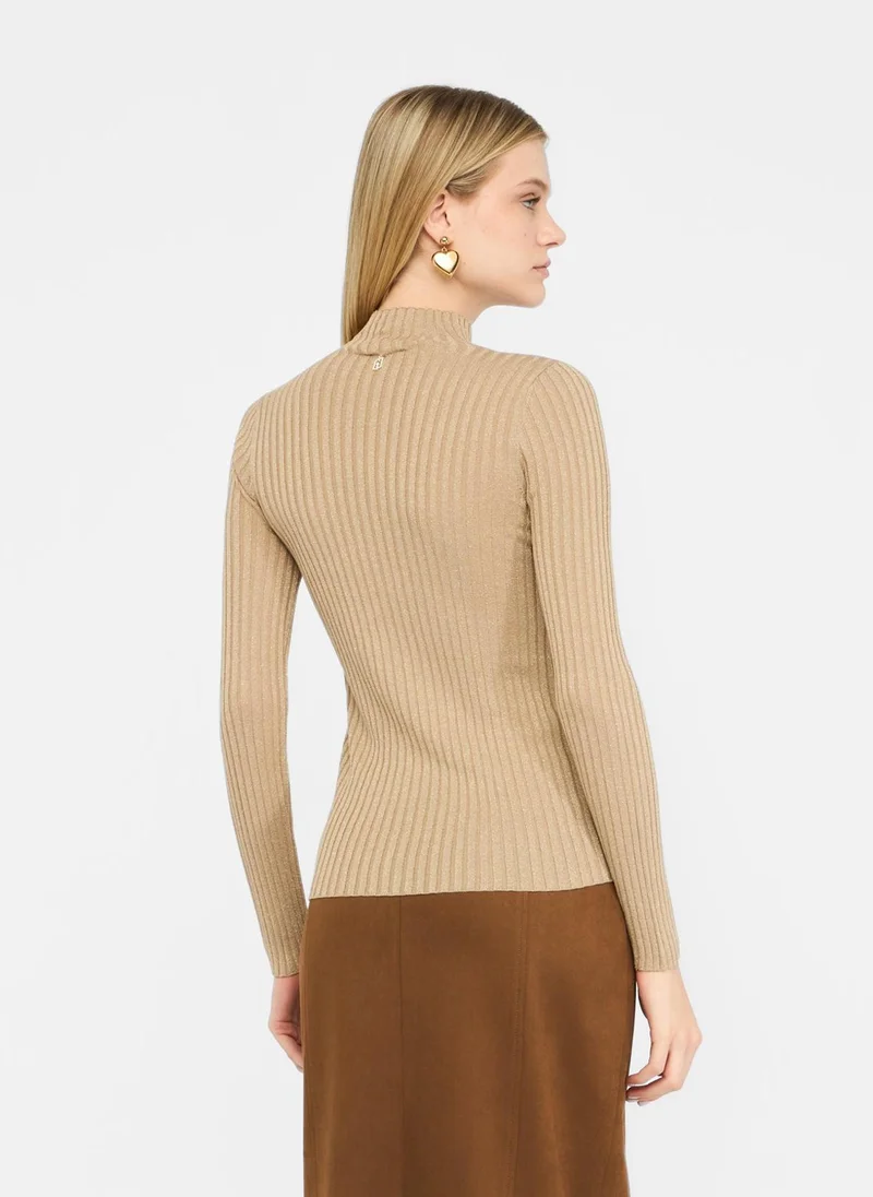 ليو جو بولو بنقوش لامعة