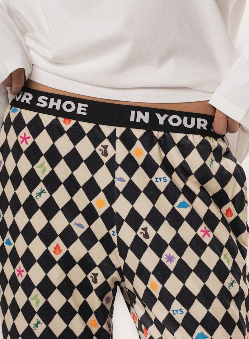 In Your Shoe Diamonds Fluffy Pyjama Pants - Image 3