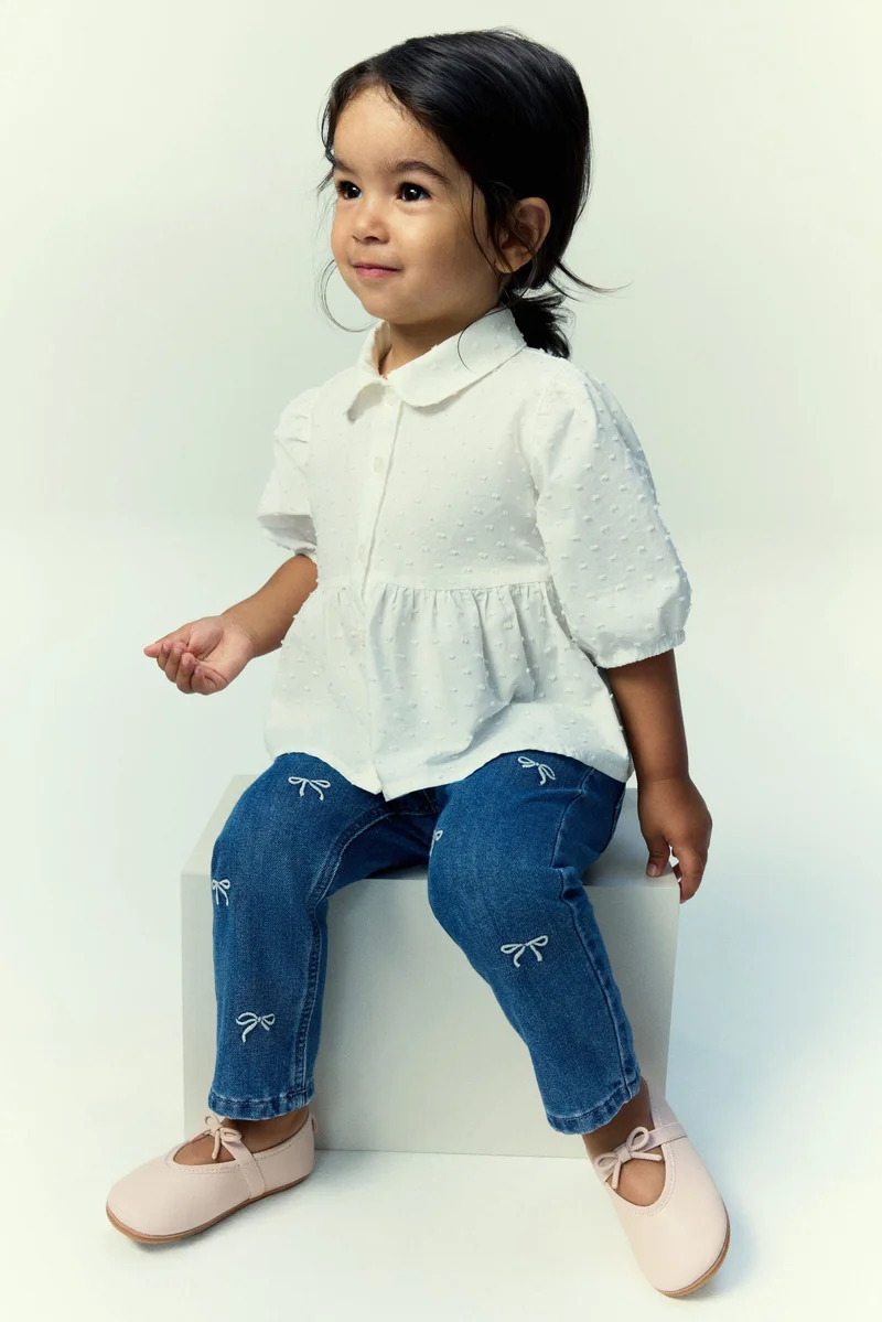 اتش اند ام جينز بتفاصيل مطرزة