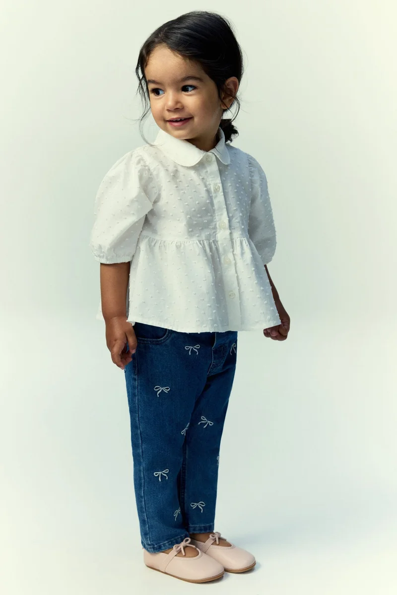 اتش اند ام جينز بتفاصيل مطرزة