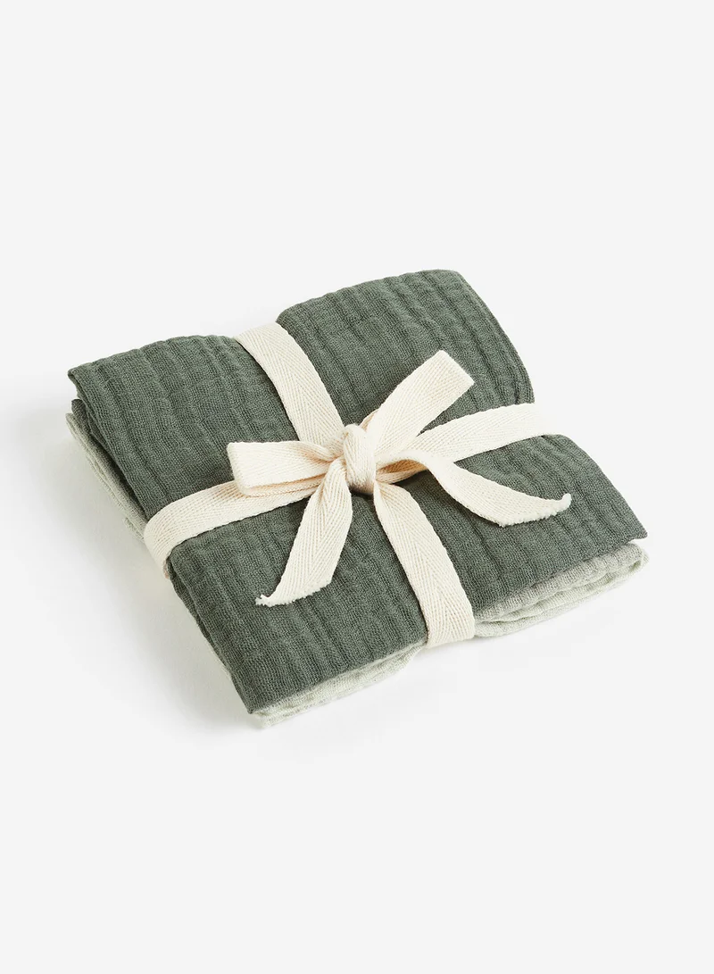 اتش اند ام 3-Pack Muslin Comfort Blankets