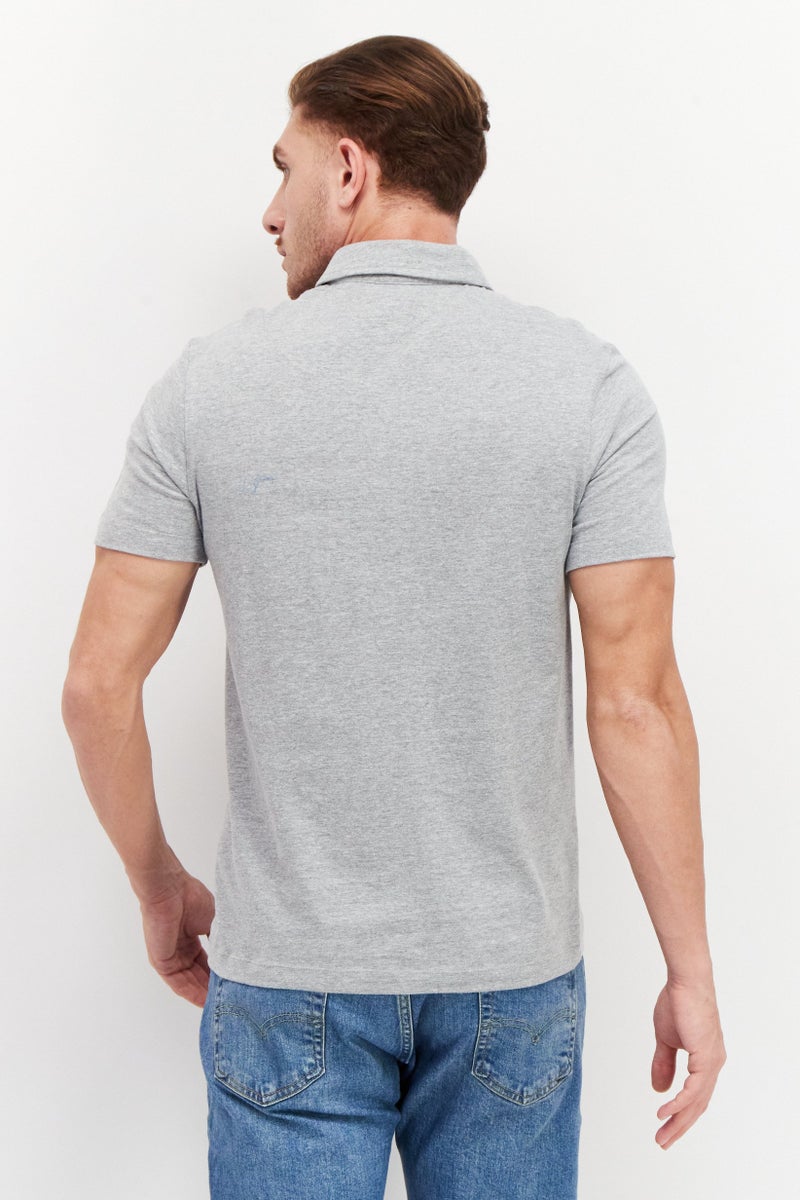 VINCE CAMUTO قميص بولو قصير الأكمام للرجال بتصميم عادي، رمادي - Image 3