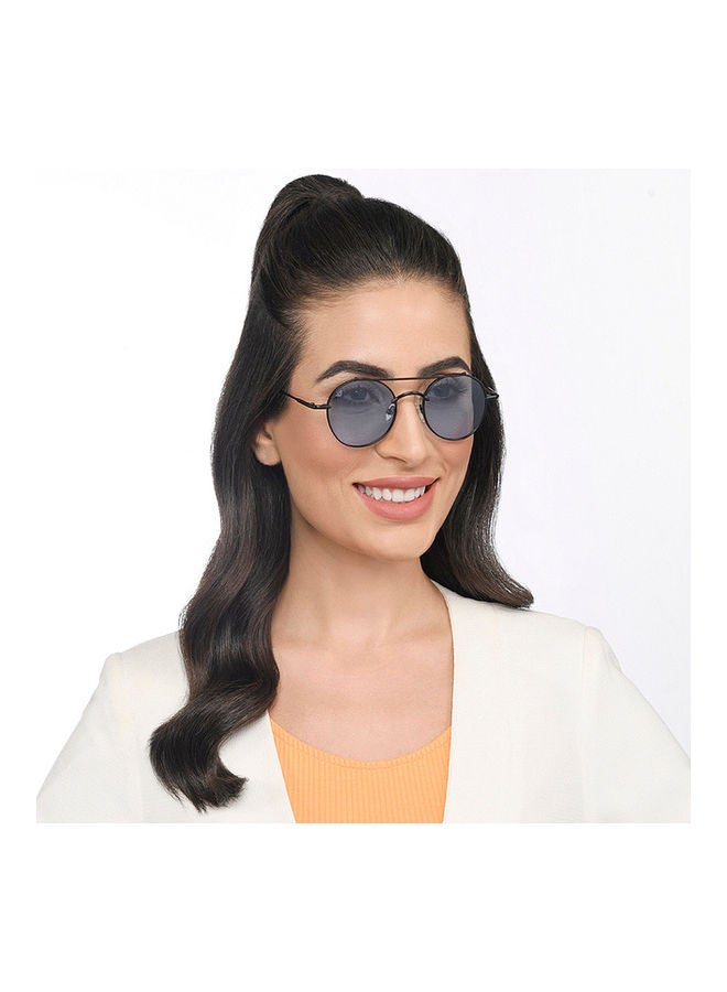فينسينت تشيس نظارة شمسية للجنسين بتصميم دائري - VC S15772 - مقاس العدسة: 49 مم - Image 4