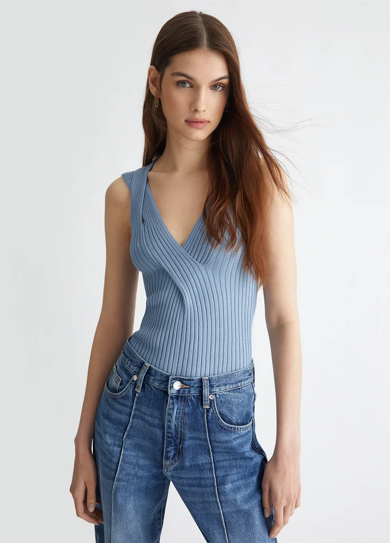 ليو جو Knit top