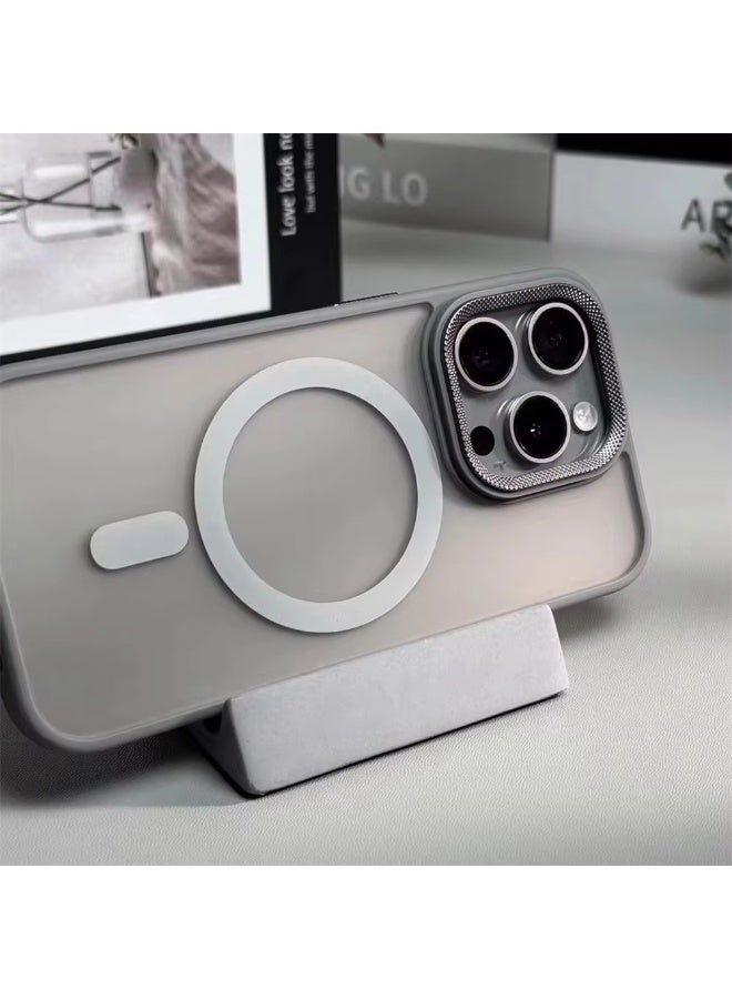 جراب مغناطيسي لهاتف آيفون 17 برو 6.3 بوصة، متوافق مع MagSafe، يوفر حماية كاملة لعدسة الكاميرا، غطاء خلفي شفاف غير لامع، نحيف وبسيط ومقاوم للصدمات. - Image 5