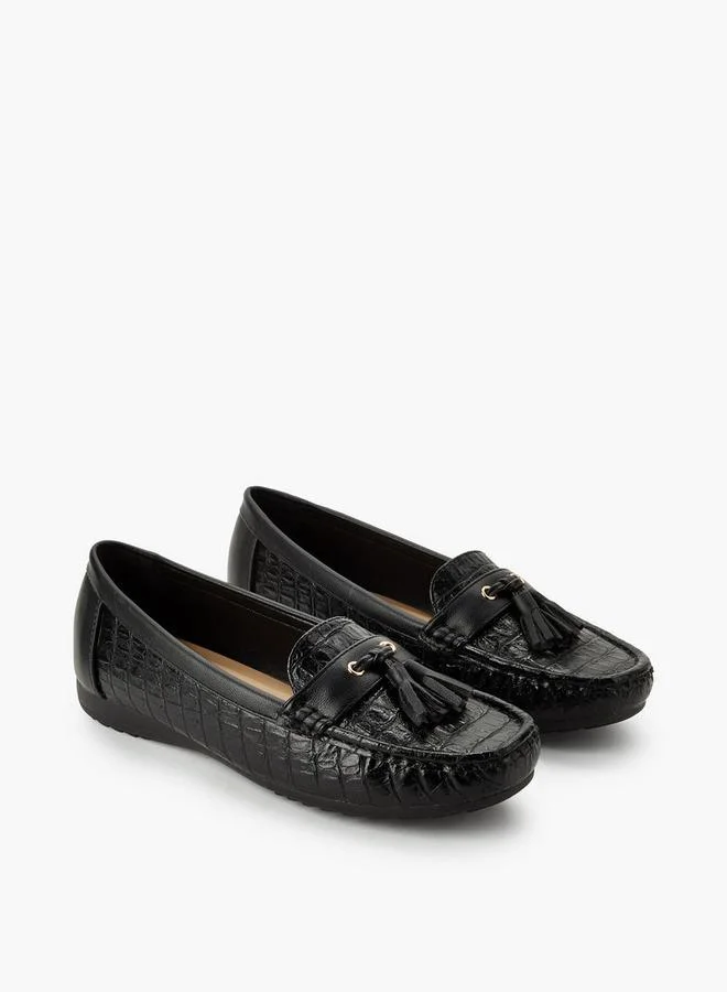 Women Tassel Accent Moccasins