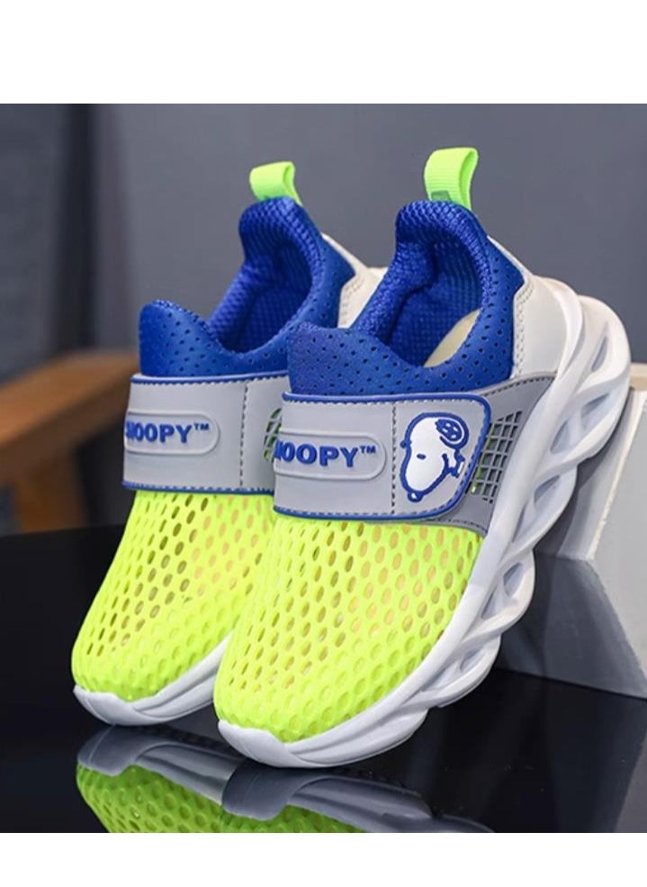 Snoopy Children's Breathable One Foot Ultra Light Sports Shoes  - Image 4