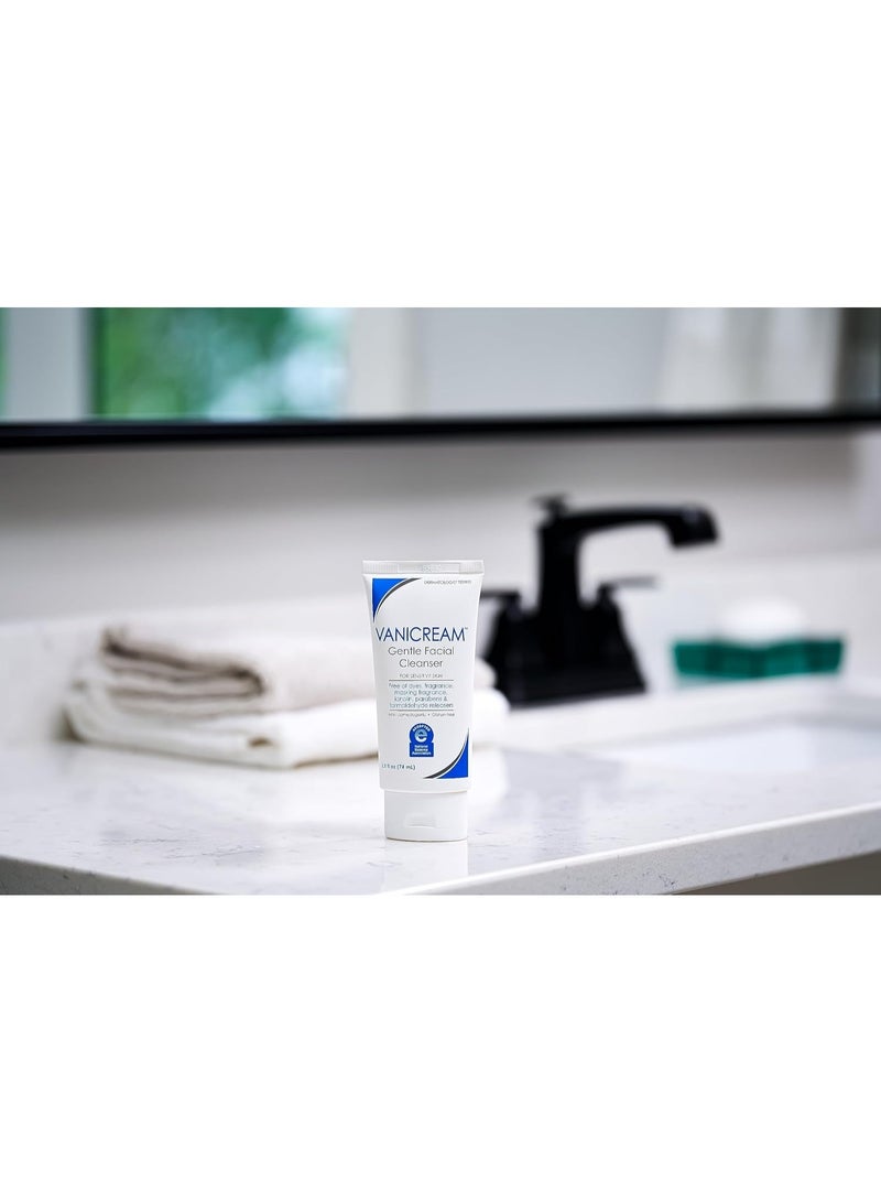 فانيكريم فاني كريم، منظف لطيف للوجه، للبشرة الحساسة، خالٍ من العطور، 74 مل (2.5 أونصة سائلة) - Image 3