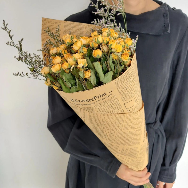 Colorful Dried Flowers Bouquet - Strawflower Gypsophila Roses - Natural Dried Plants for Home Decor
